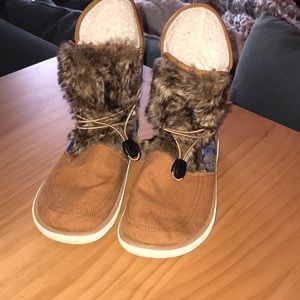 Sanuk slippers boots